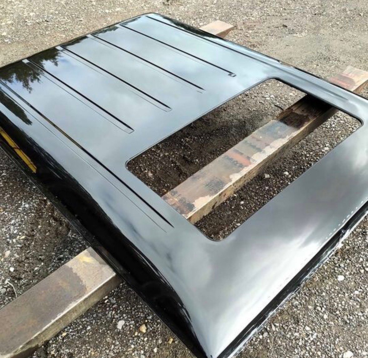 Mercedes G Wagon SWB roof. Removed from a W463 G Class RRP
