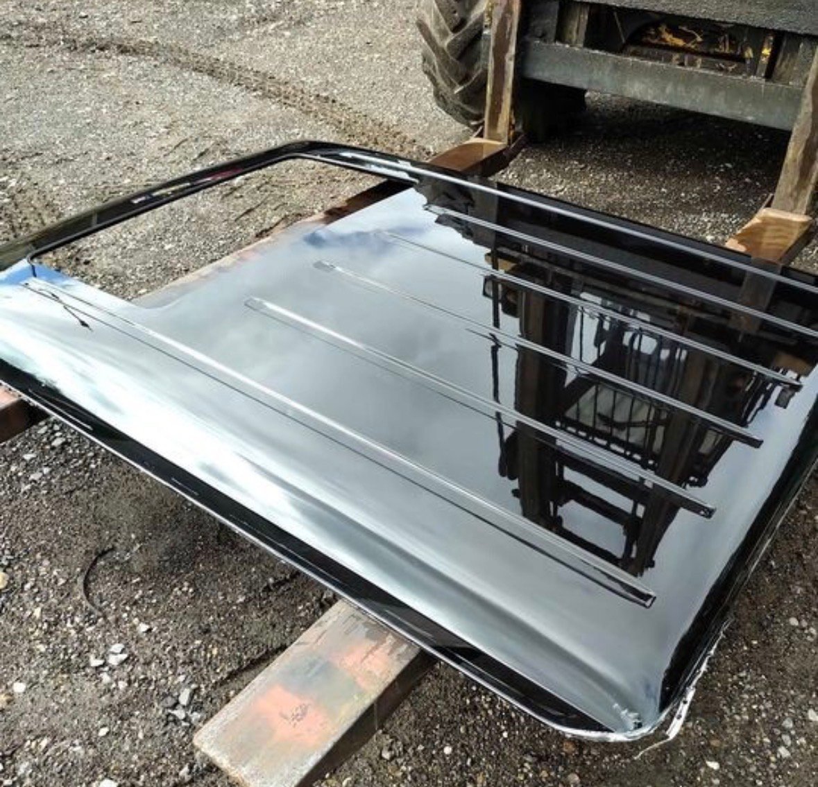 Mercedes G Wagon SWB roof. Removed from a W463 G Class RRP - Image 3