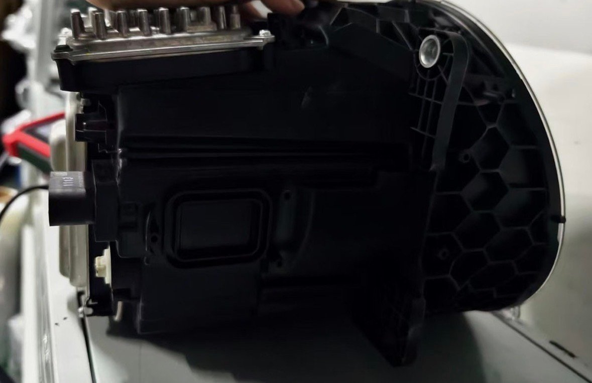 perfect!Mercedes-benz G-class LED headlights smoked style 2pcs L/R genuine oem - Image 4